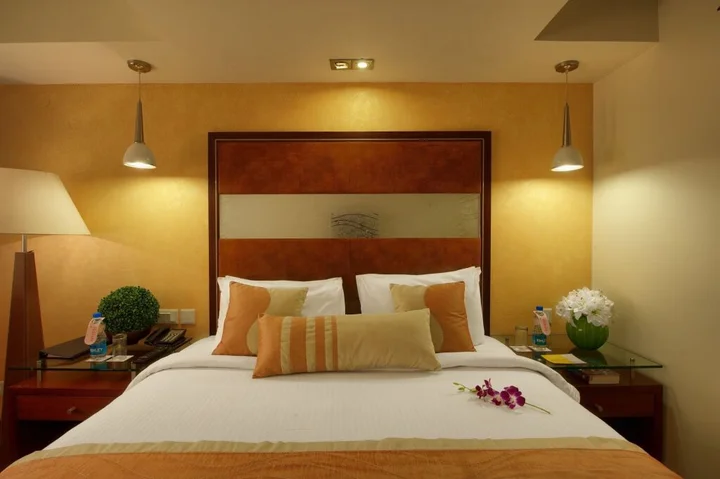 Массури: Royal Orchid Fort Resort