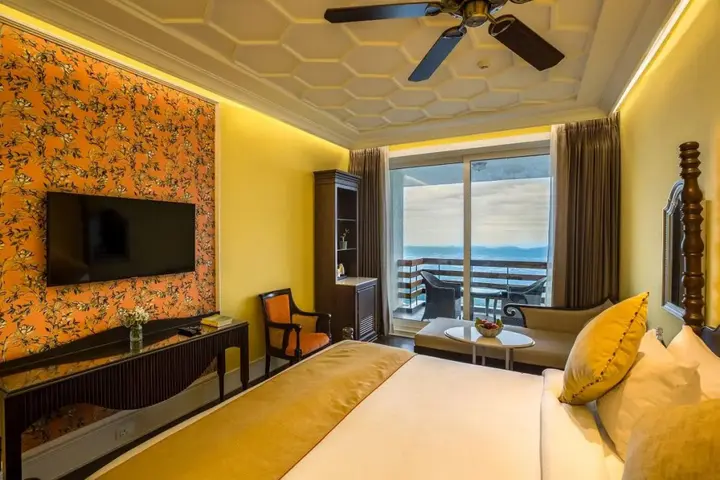 Массури: Royal Orchid Fort Resort