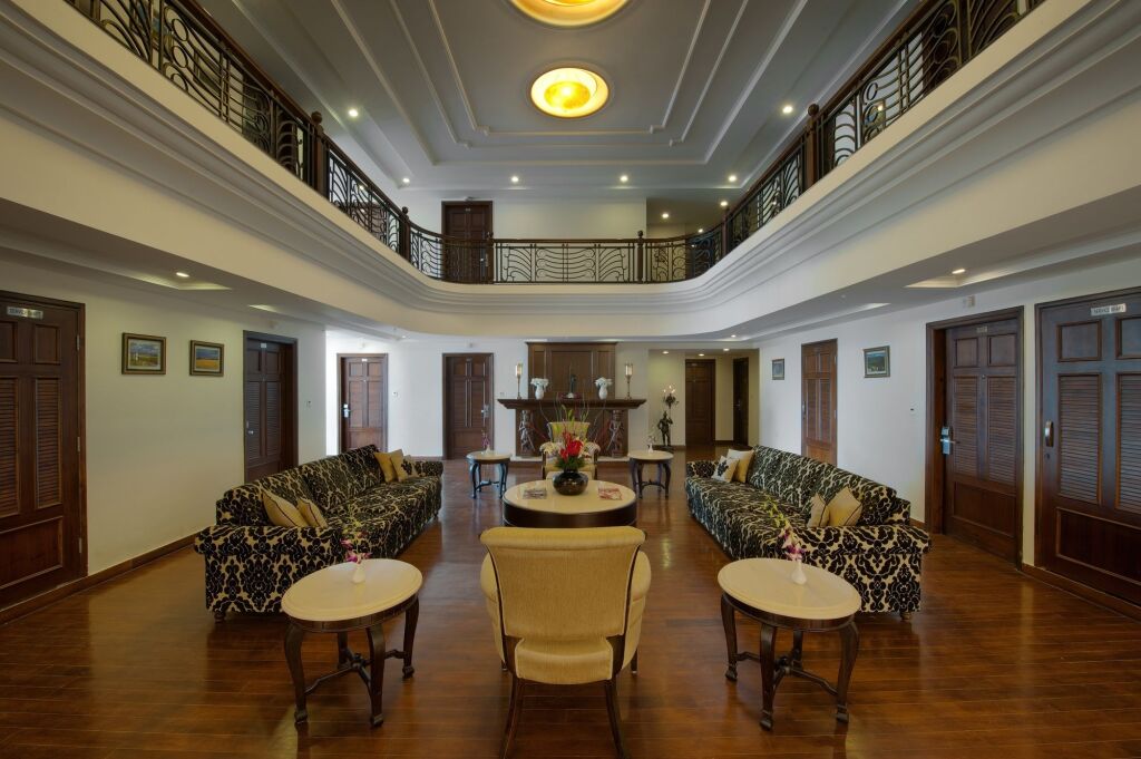 Массури: Royal Orchid Fort Resort