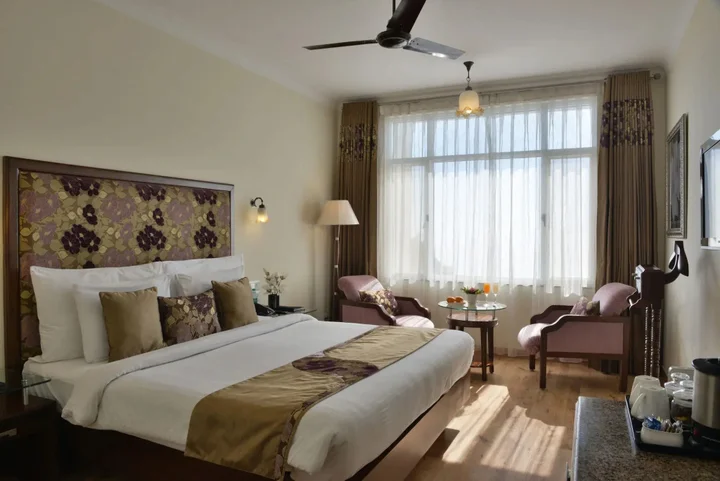 Массури: Royal Orchid Fort Resort