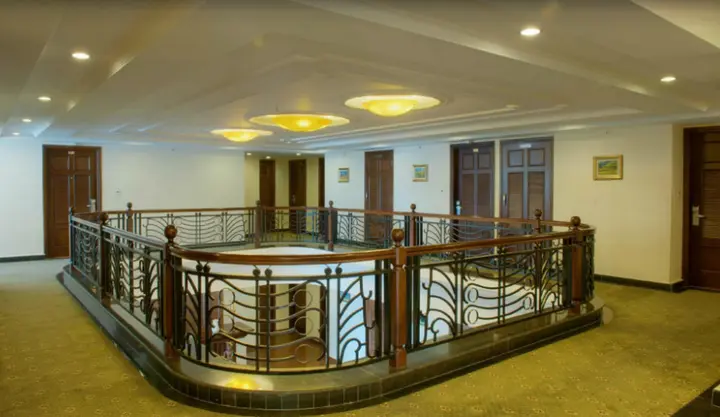Массури: Royal Orchid Fort Resort