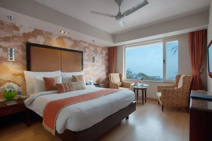 Массури: Royal Orchid Fort Resort