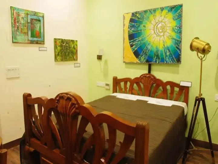 Колката: The Corner Courtyard