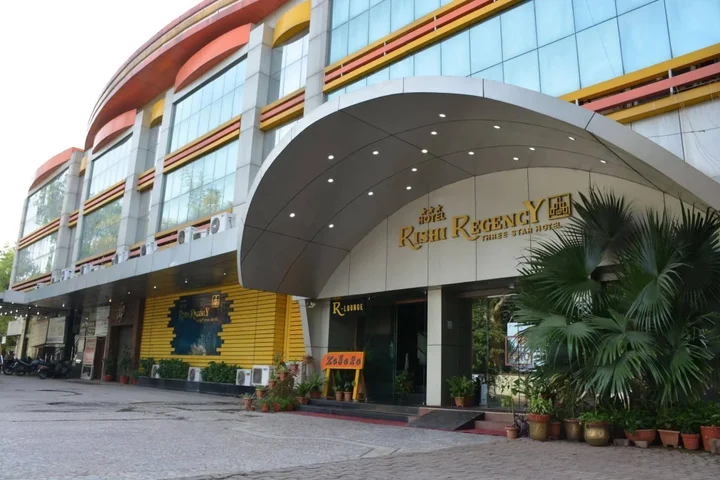 Бедагхат: Hotel Rishi Regency