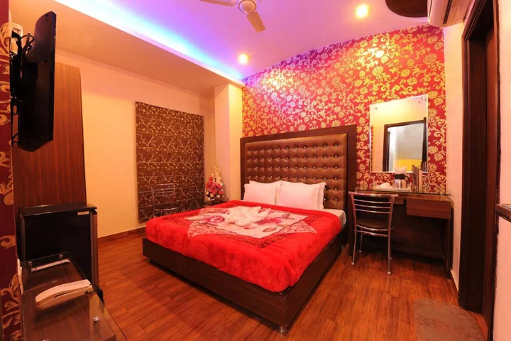 Амритсар: Hotel Pearl Inn & Suites