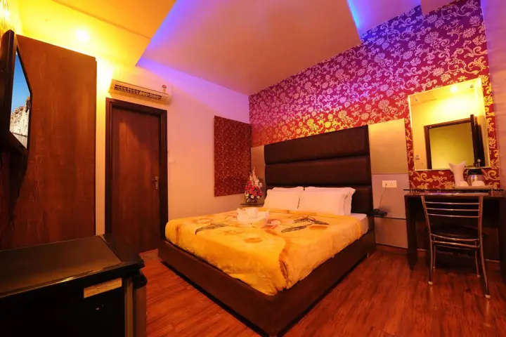 Амритсар: Hotel Pearl Inn & Suites