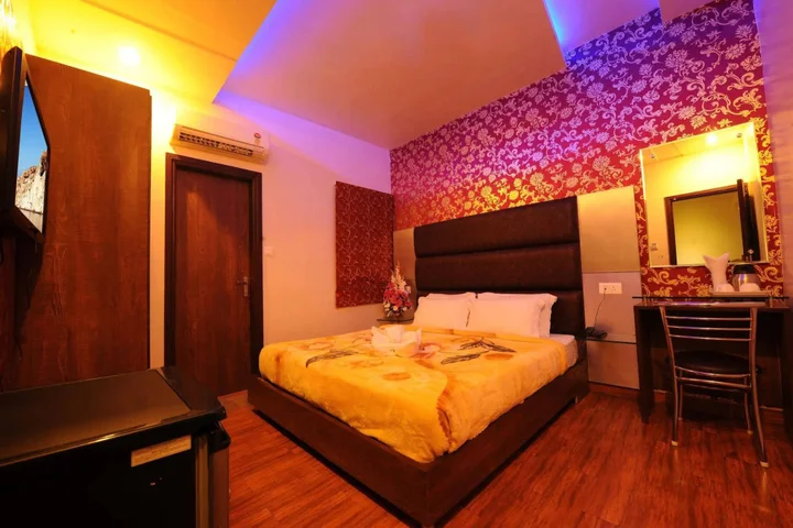 Амритсар: Hotel Pearl Inn & Suites