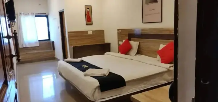 Аурангабад: Etranger Resorts