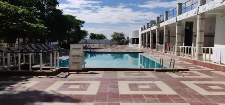 Аурангабад: Etranger Resorts