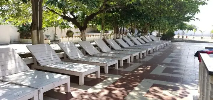 Аурангабад: Etranger Resorts