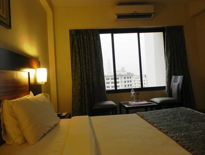 Ширди: Hotel Reeva Regency