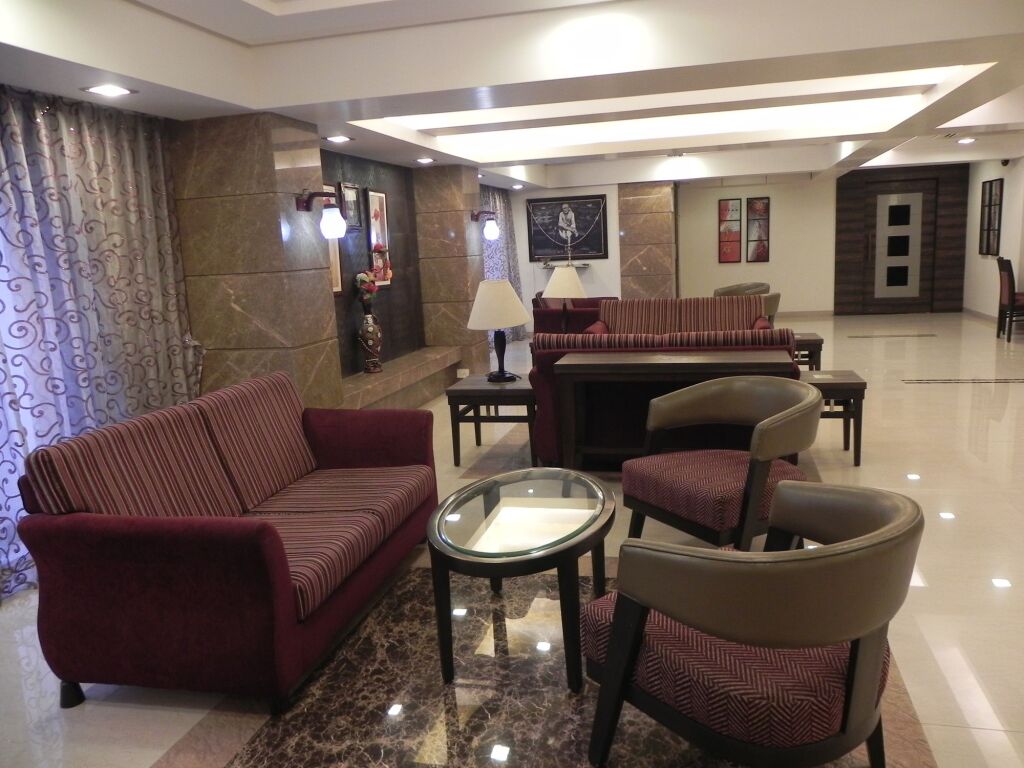 Ширди: Hotel Reeva Regency