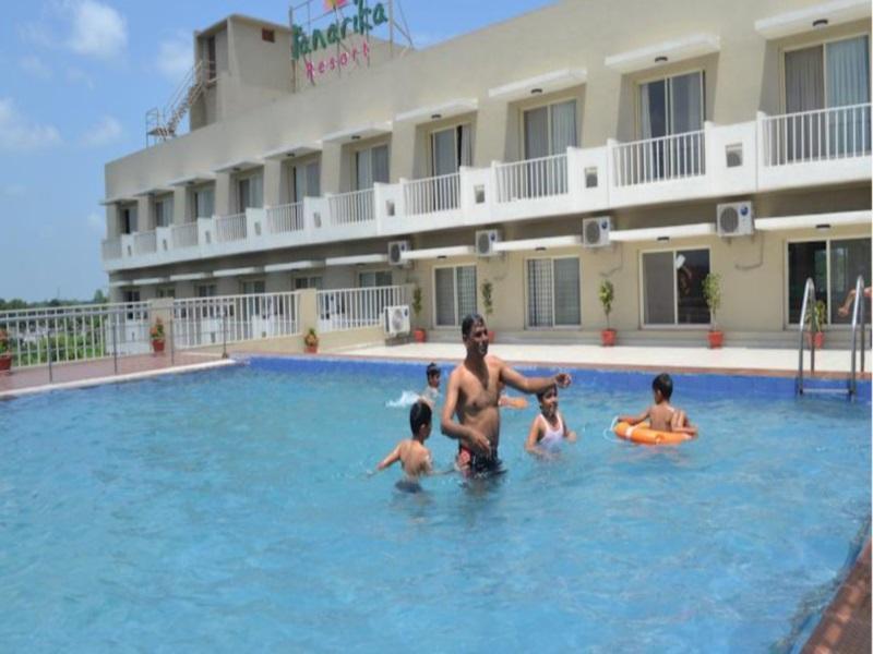 Бхусавал: Tanarika Resort