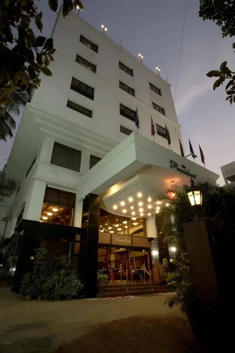 Пуна: The President Hotel