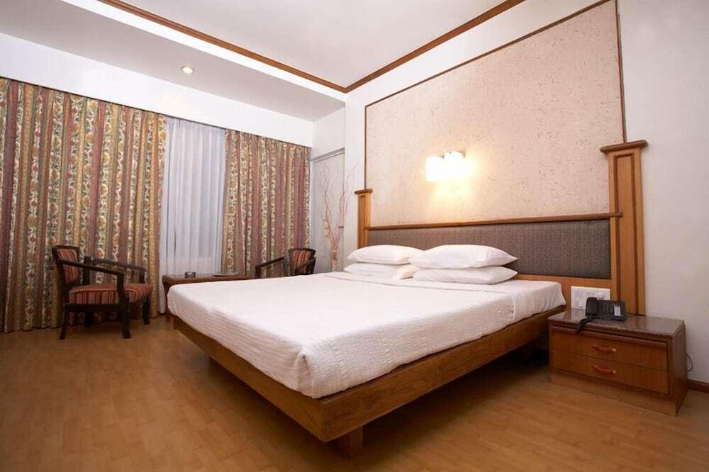 Пуна: The President Hotel
