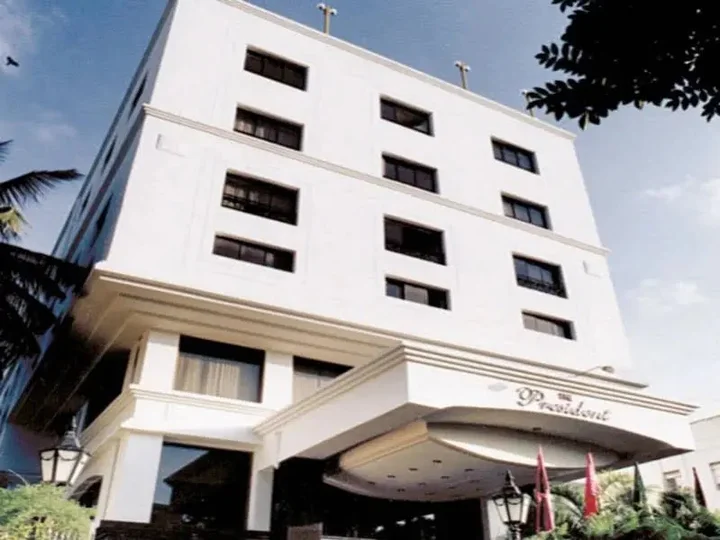 Пуна: The President Hotel