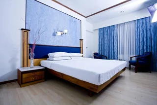 Пуна: The President Hotel