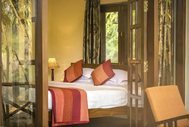 Панпата: WelcomHeritage Bandhavgarh Jungle Lodge