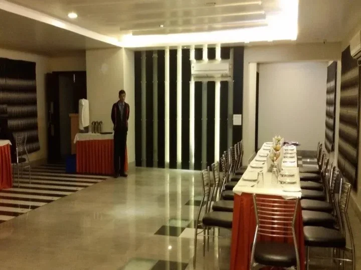 Варанаси: The Sapphire Grand