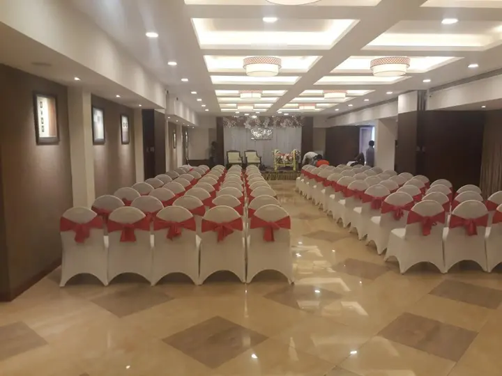 Пуна: Hotel Utsav Deluxe