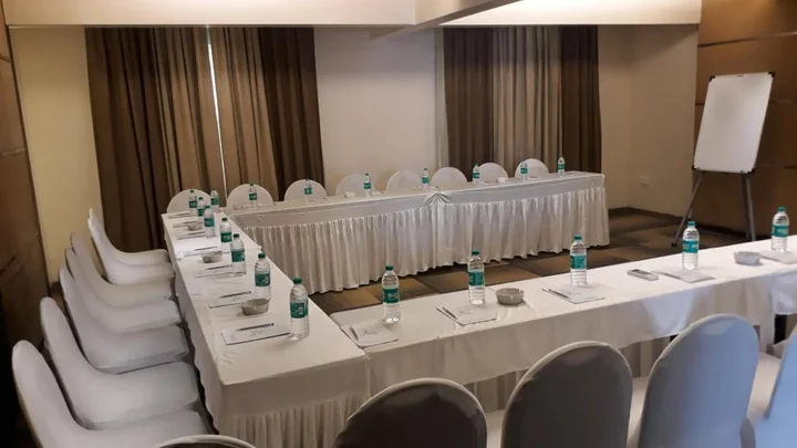 Пуна: Hotel Utsav Deluxe