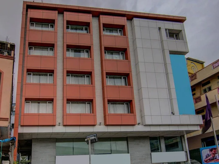 Хидерабад: OYO 15108 Hotel Galaxy Inn