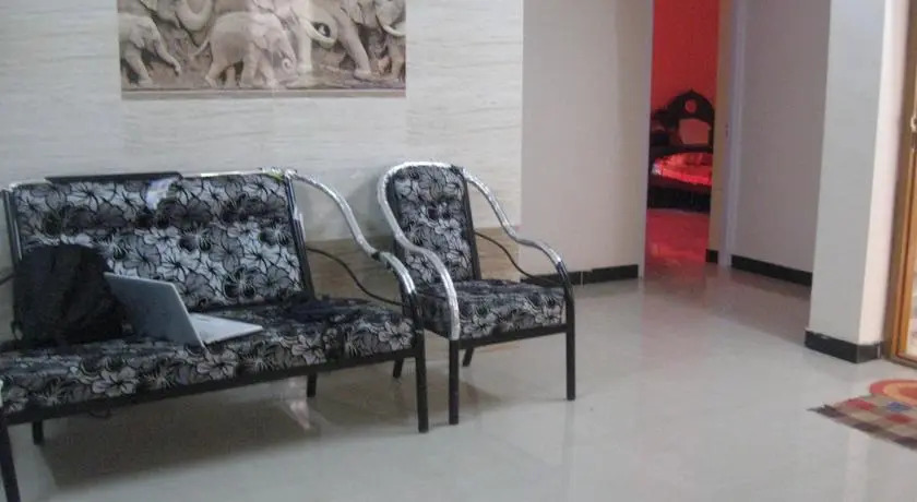 Ути: Divvaesh Residency