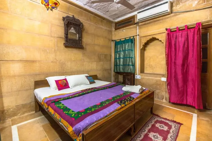 Джайсалмер: Hotel Oasis Haveli - Hostel
