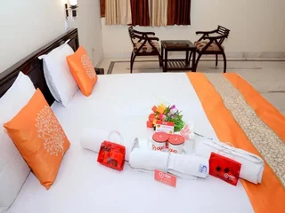 Лакхнау: Coral's Inn