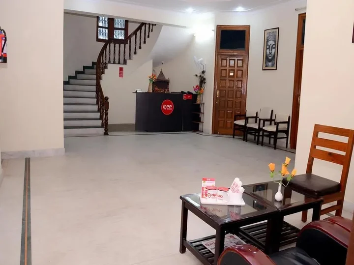 Лакхнау: Coral's Inn
