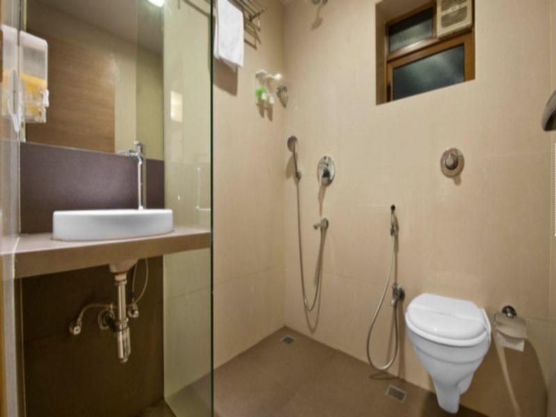 Мумбаи: Rajhans Hotel