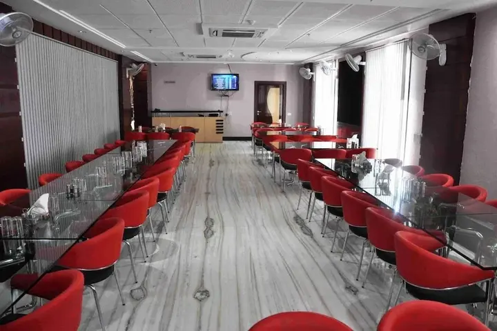 Кота: Hotel Madhushree