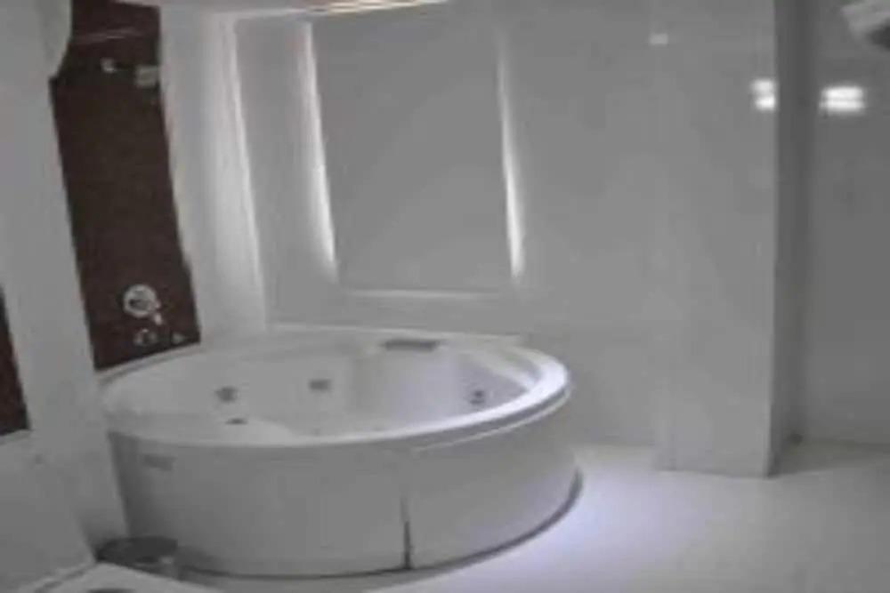 Кота: Hotel Madhushree
