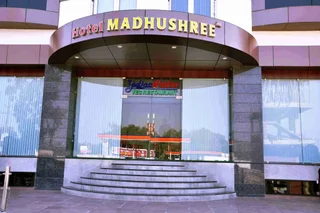 Кота: Hotel Madhushree