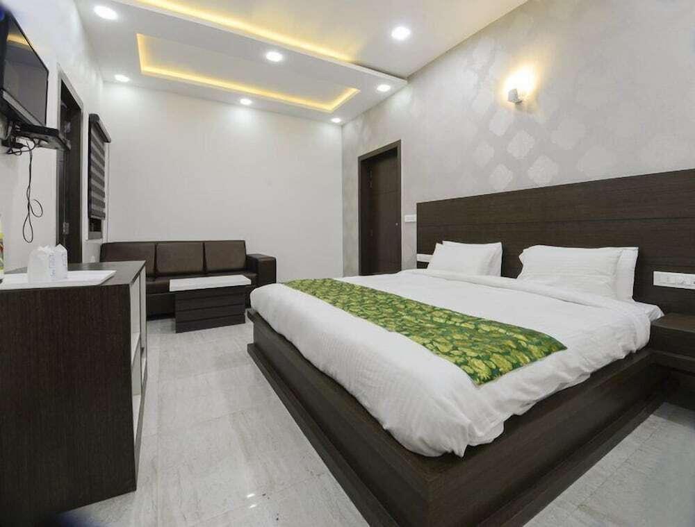 Агра: Hotel Heaven Resorts