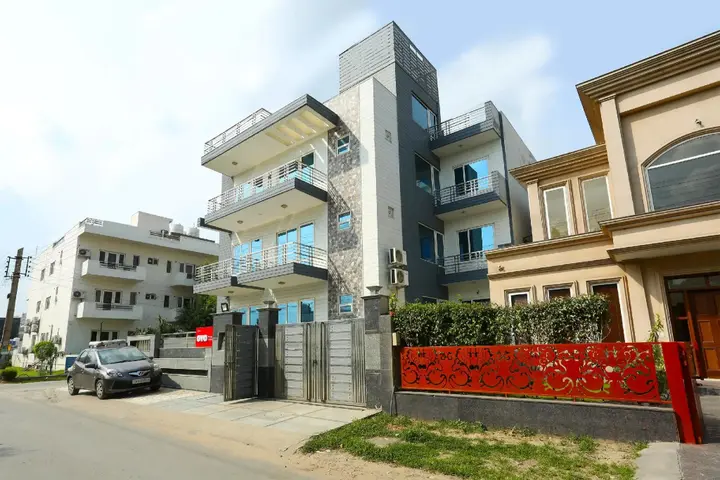 Гуруграм: Capital O 325 Hotel Silver Star