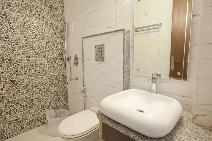 Гуруграм: Capital O 325 Hotel Silver Star