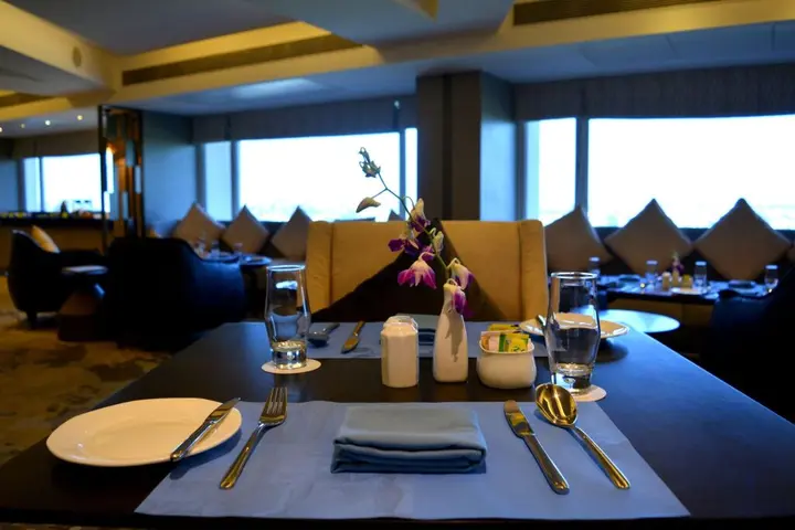 Индаур: Sayaji Indore