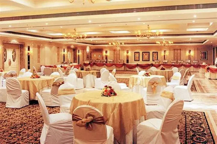 Нью-Дели: Tivoli Garden Resort Hotel