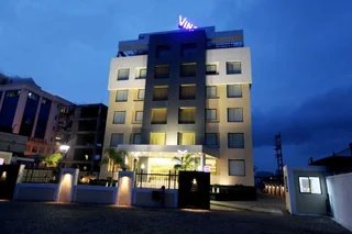 Хинджевади: Dortn Service Apartments