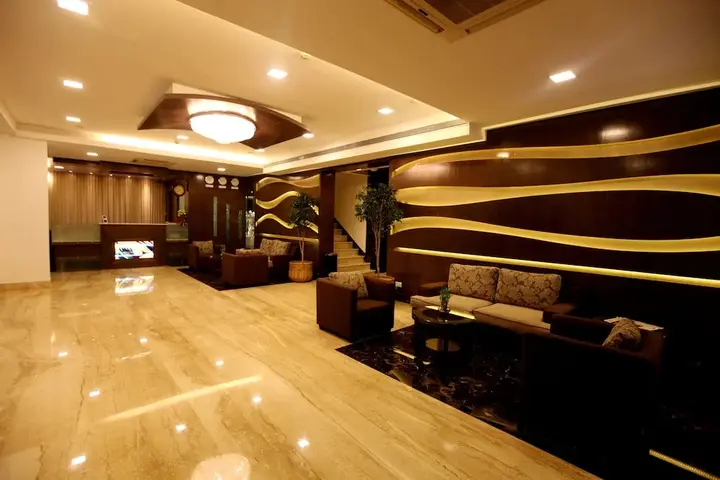 Хинджевади: Dortn Service Apartments