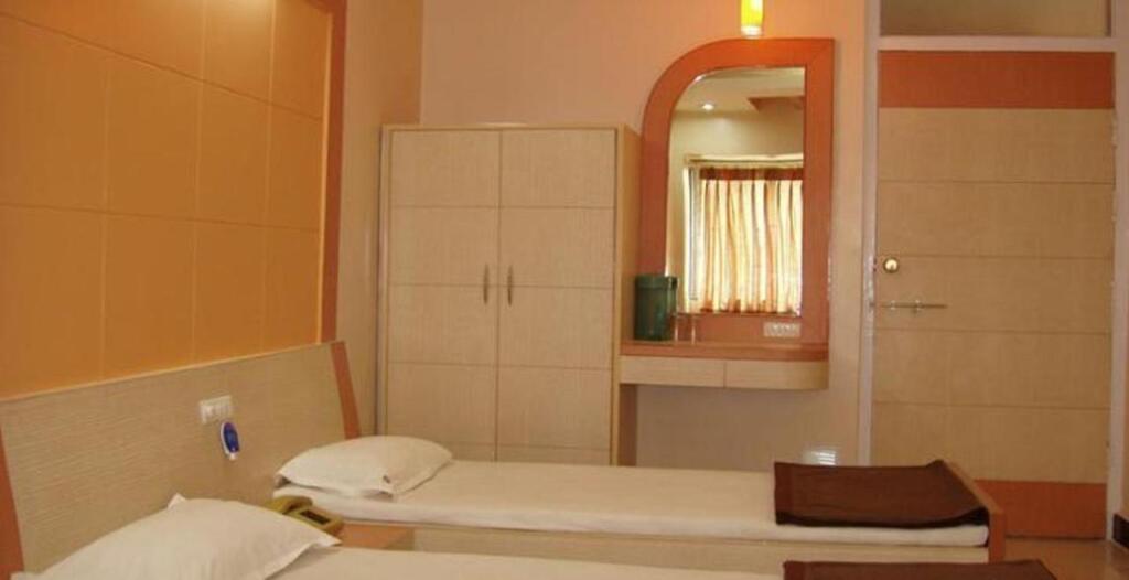 Нашик: Hotel Vaishali