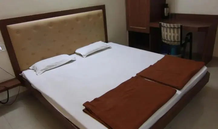Нашик: Hotel Vaishali