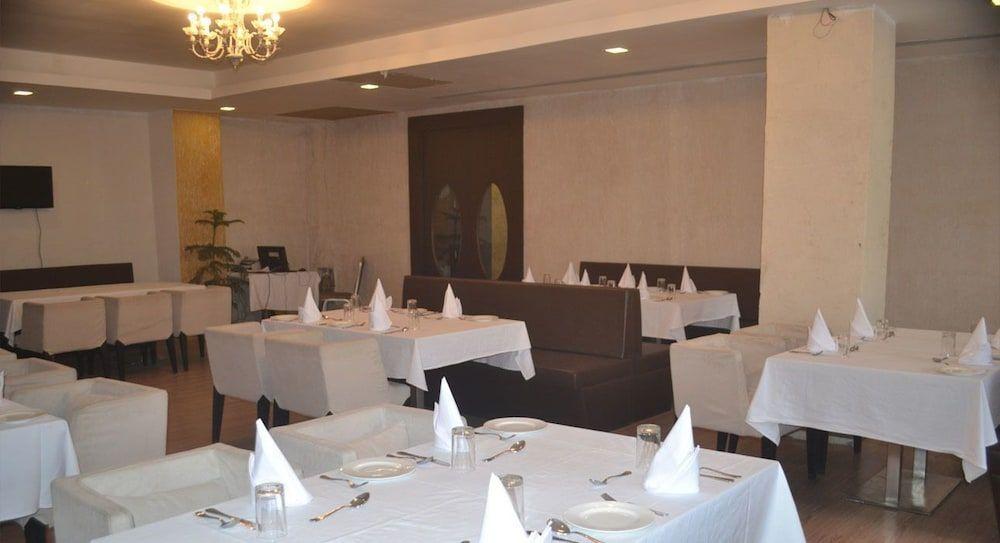 Патна: Hotel Patliputra Nirvanaa