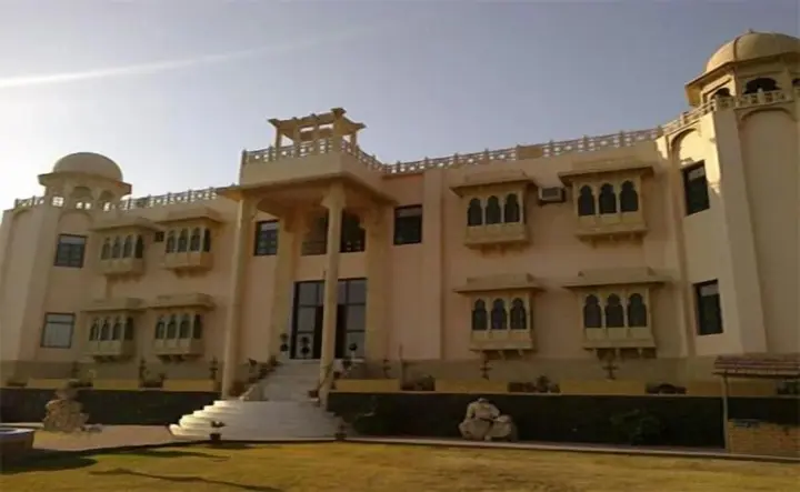 Девгар: United 21 Royal Resort, Todgarh
