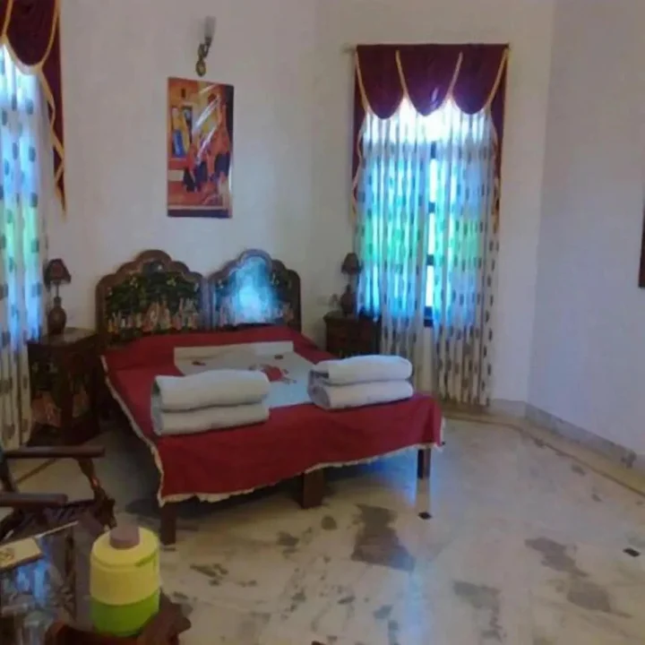 Девгар: United 21 Royal Resort, Todgarh