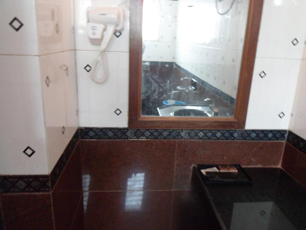 Нашик: Fabhotel Silver Inn Ii