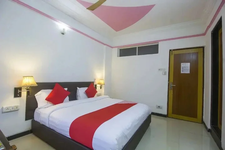Нашик: Fabhotel Silver Inn Ii