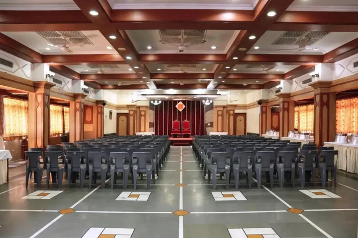 Пуна: Hotel Shreyas