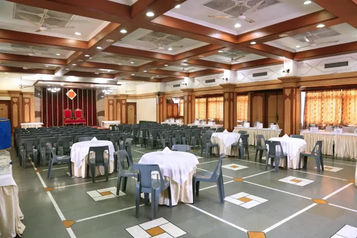 Пуна: Hotel Shreyas